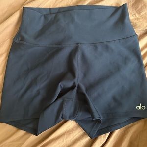 Alo 3” High Waist Airlift Shorts